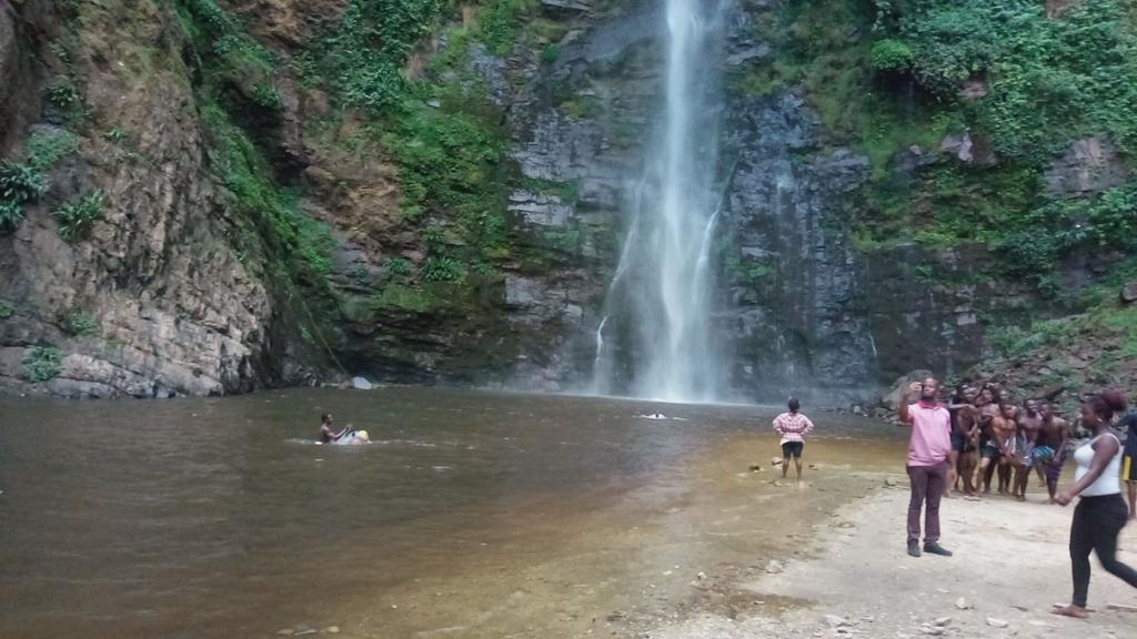 Wli Waterfalls Inn Wli Afegame Bagian luar foto